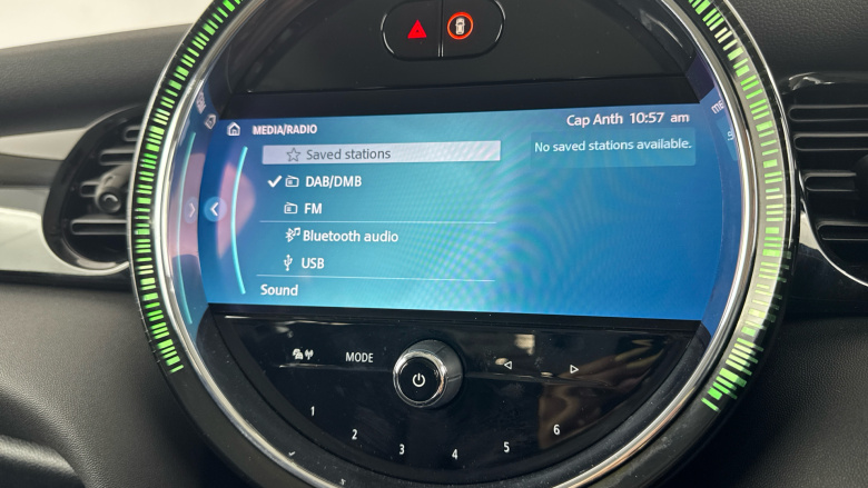 MINI Hatchback 1.5 Cooper Classic 3dr Auto [Comfort/Nav Pack] Petrol Hatchback